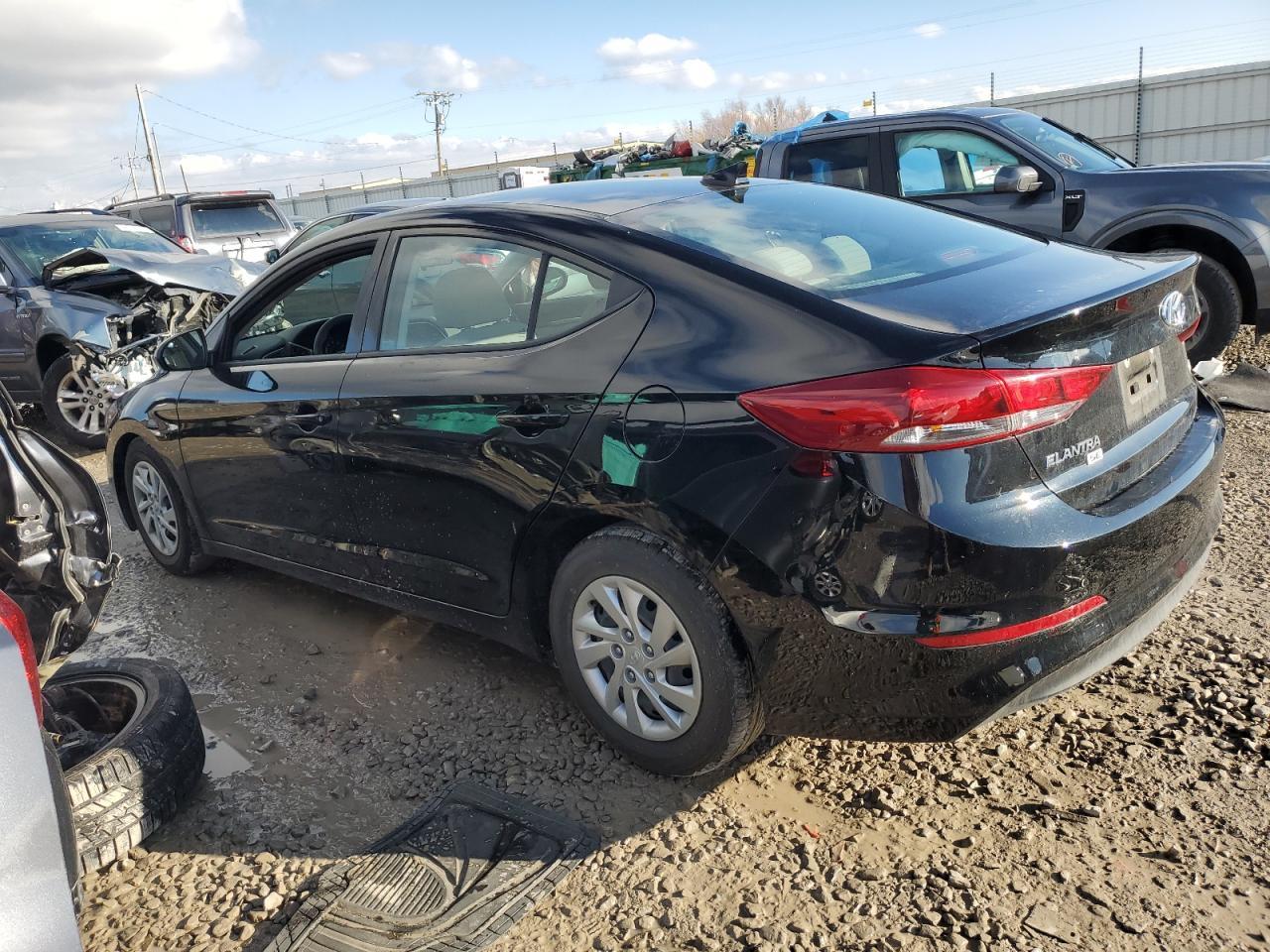 2017 HYUNDAI ELANTRA SE - Image 2