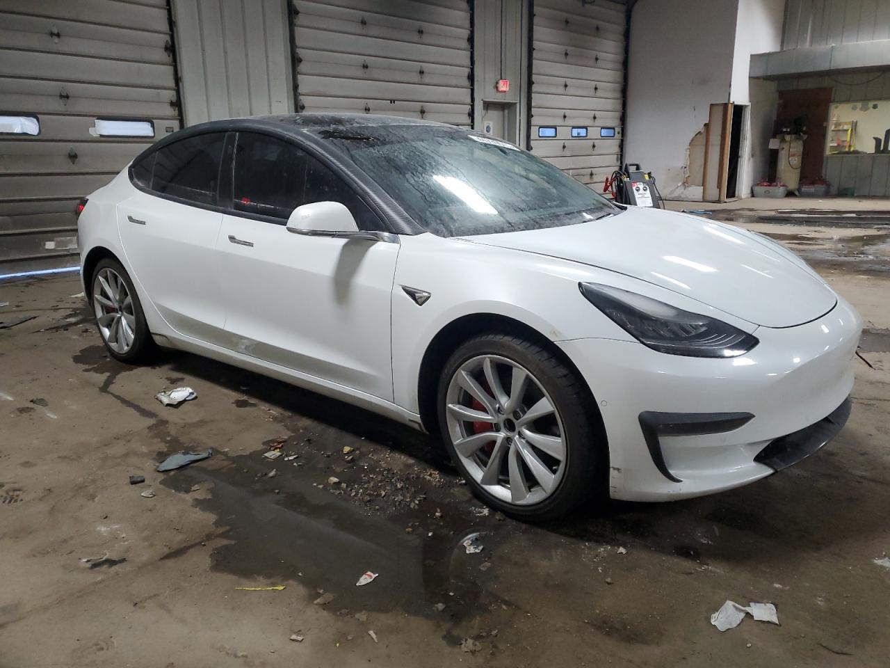 2019 TESLA MODEL 3 - Image 4