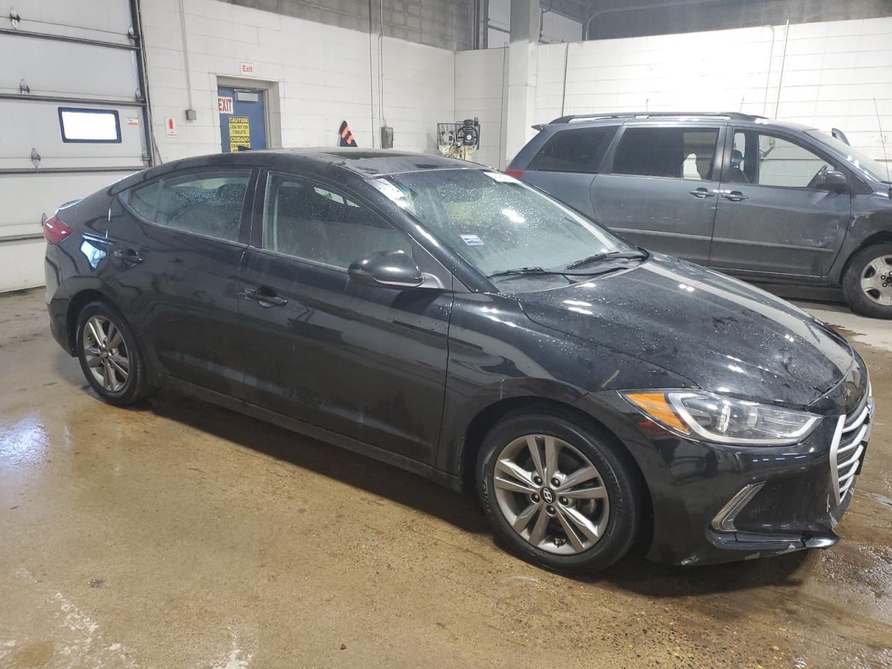 2017 HYUNDAI ELANTRA SE - Image 4