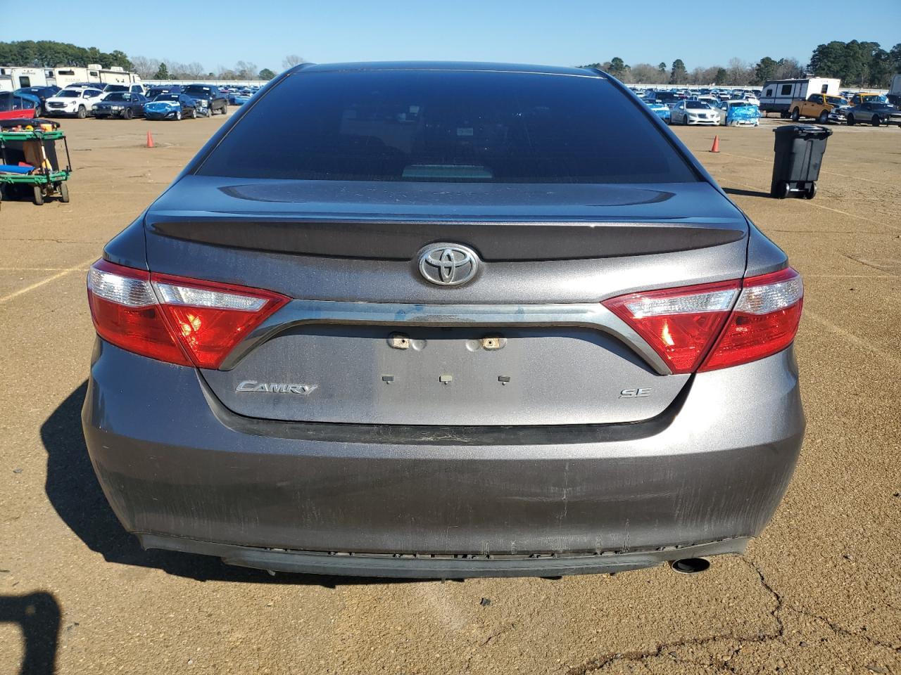 2017 TOYOTA CAMRY LE - Image 6