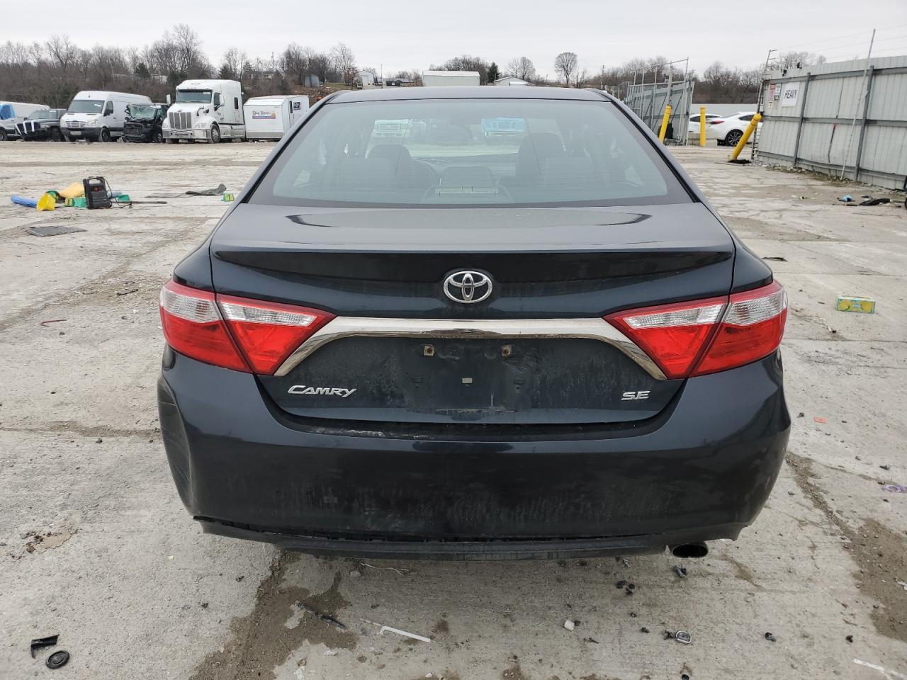 2017 TOYOTA CAMRY LE - Image 6