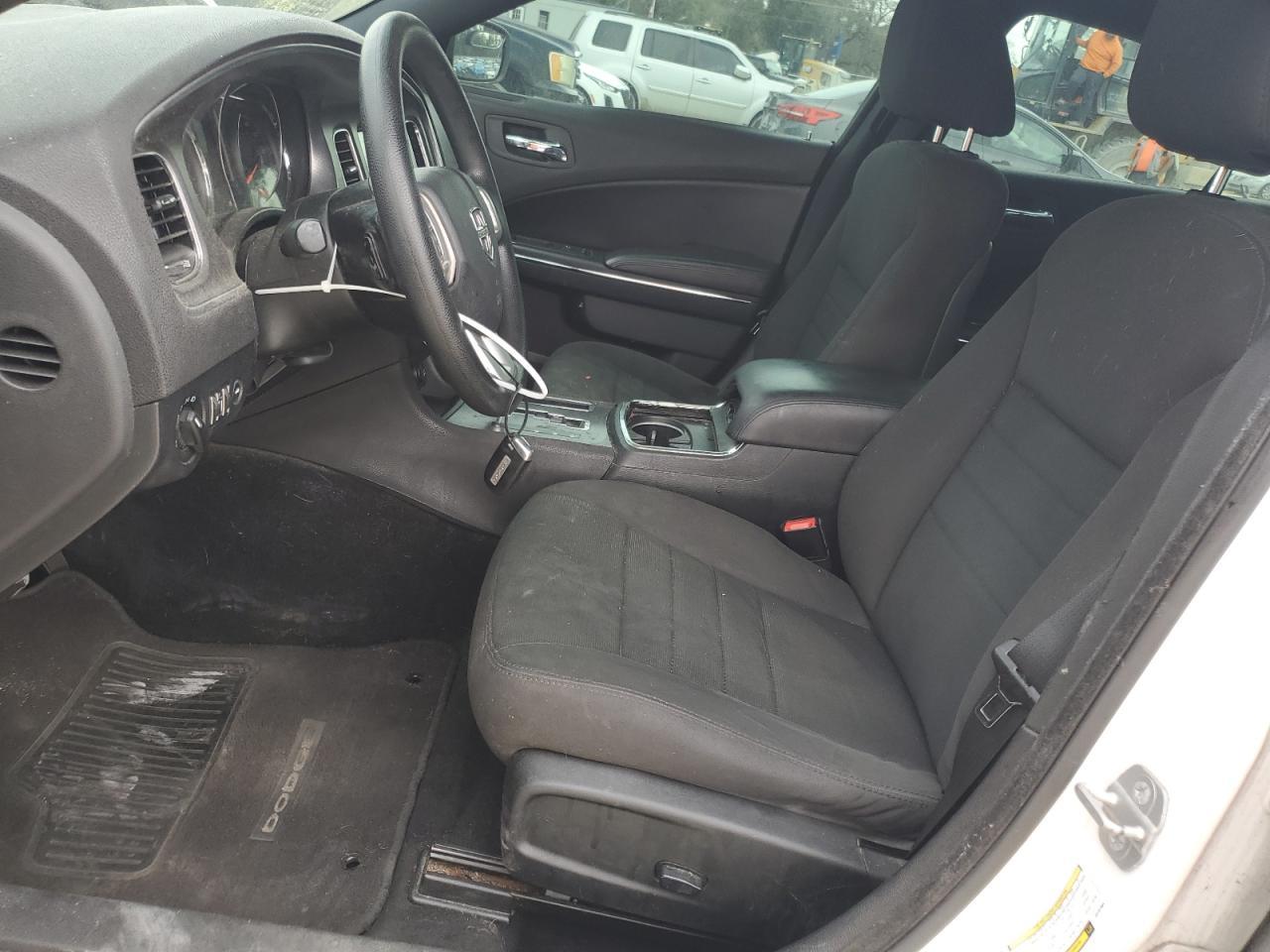 2014 DODGE CHARGER SE - Image 7