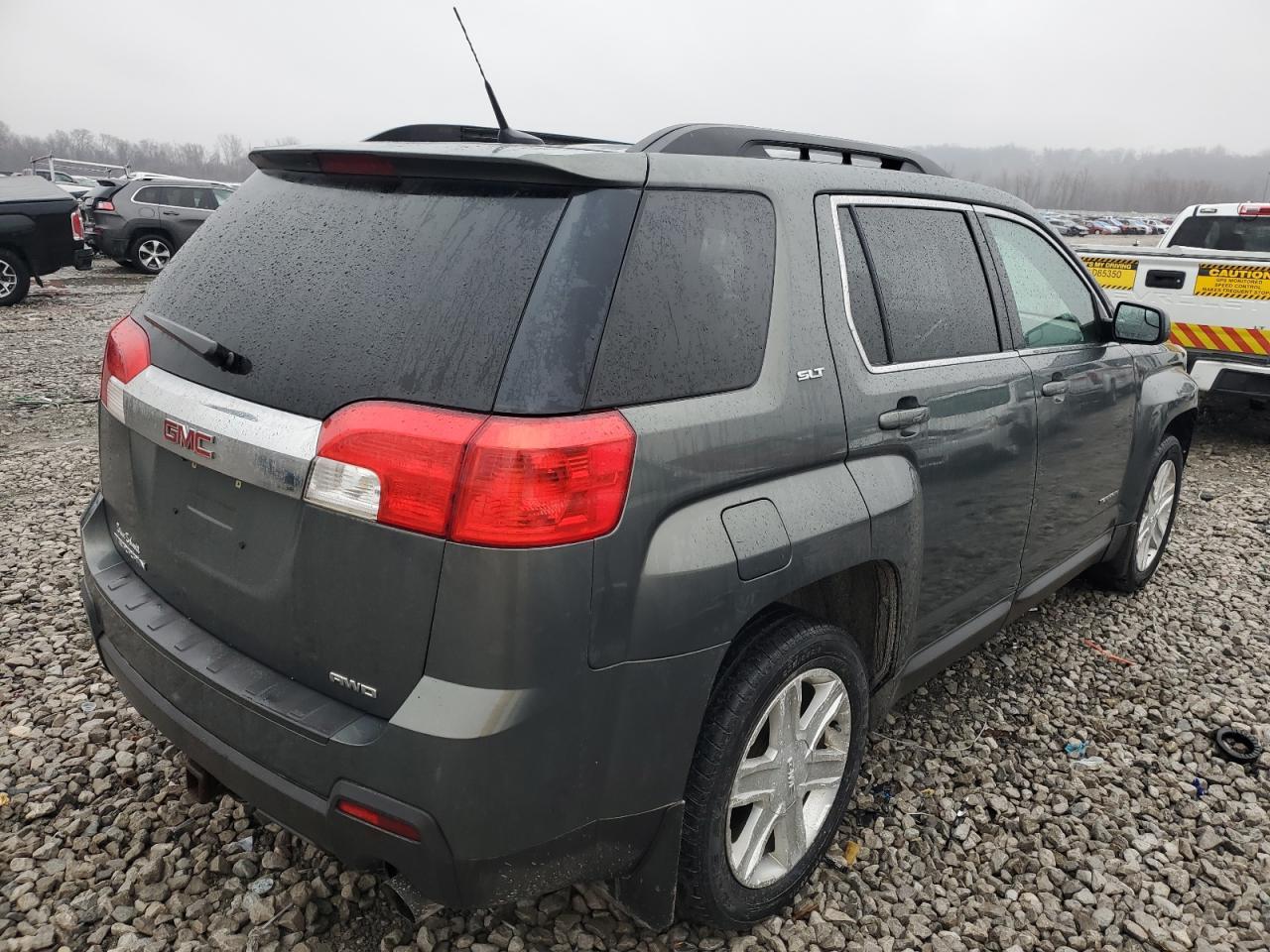 2012 GMC TERRAIN SL - Image 3