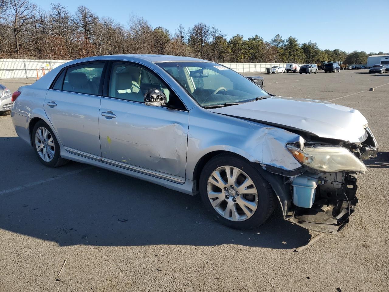 2011 TOYOTA AVALON BAS - Фото 4