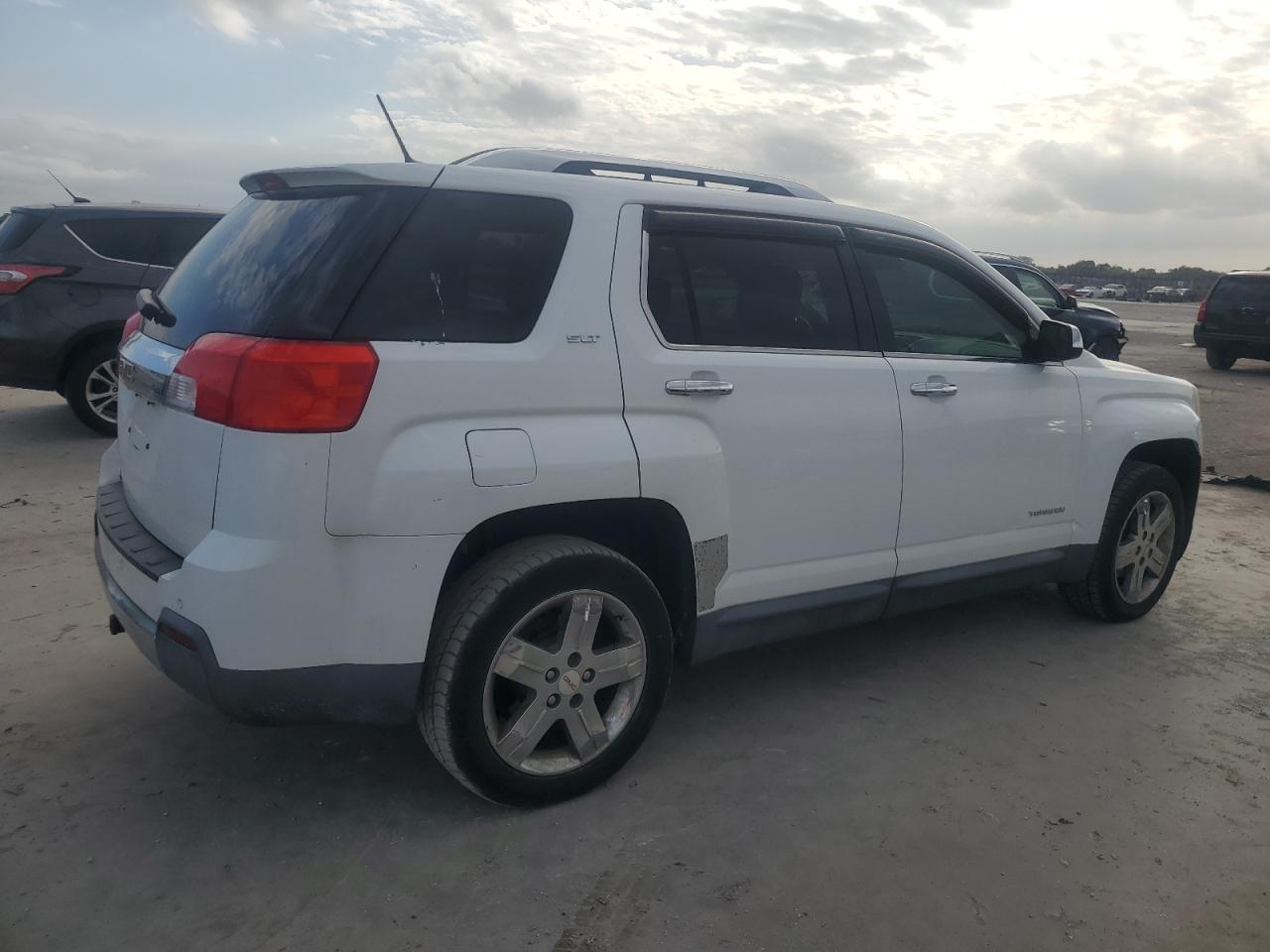 2013 GMC TERRAIN SL - Фото 3