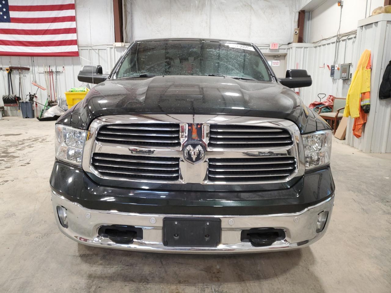 2017 RAM 1500 SLT - Image 5