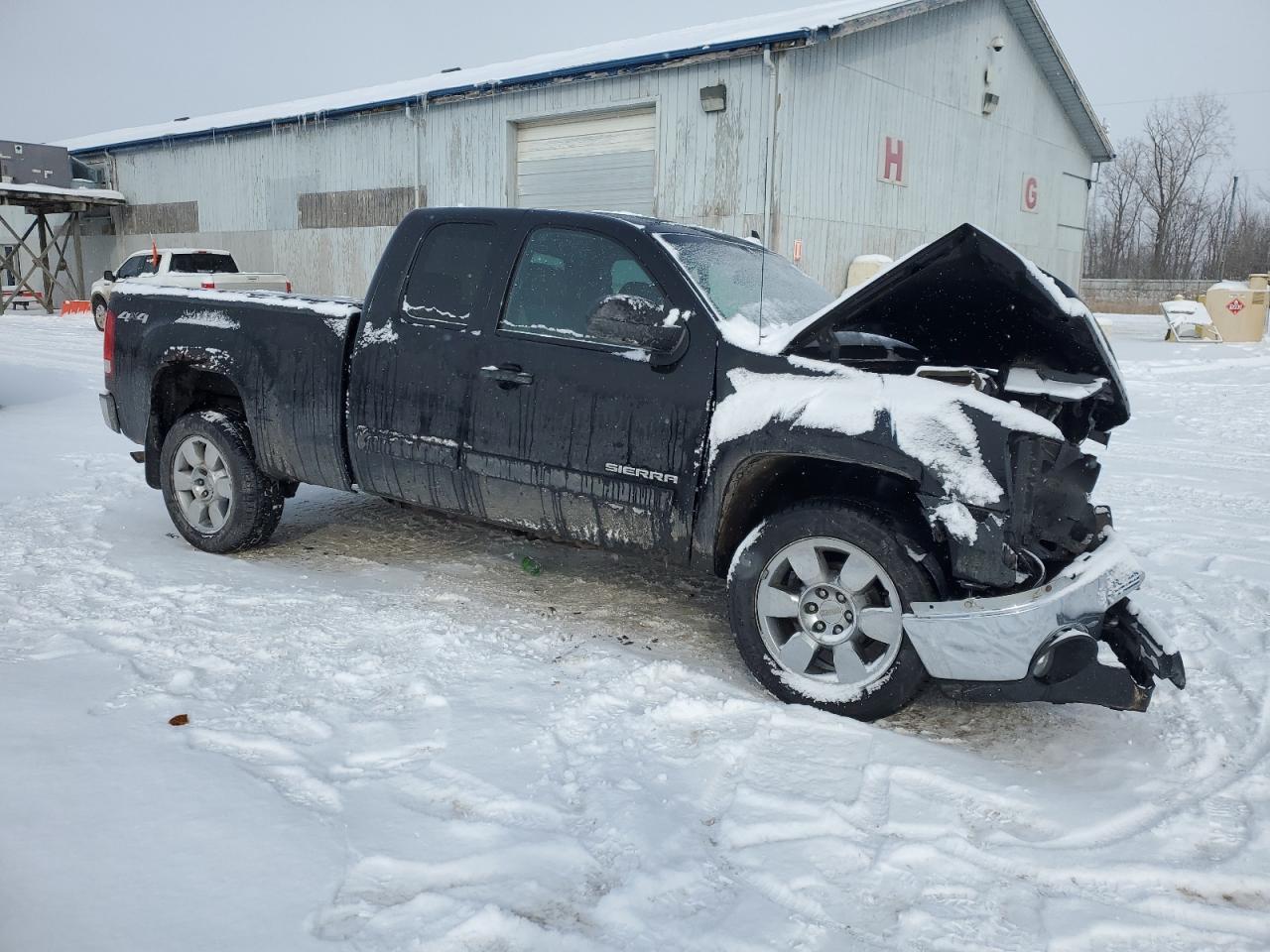 2011 GMC SIERRA K15 - Image 4