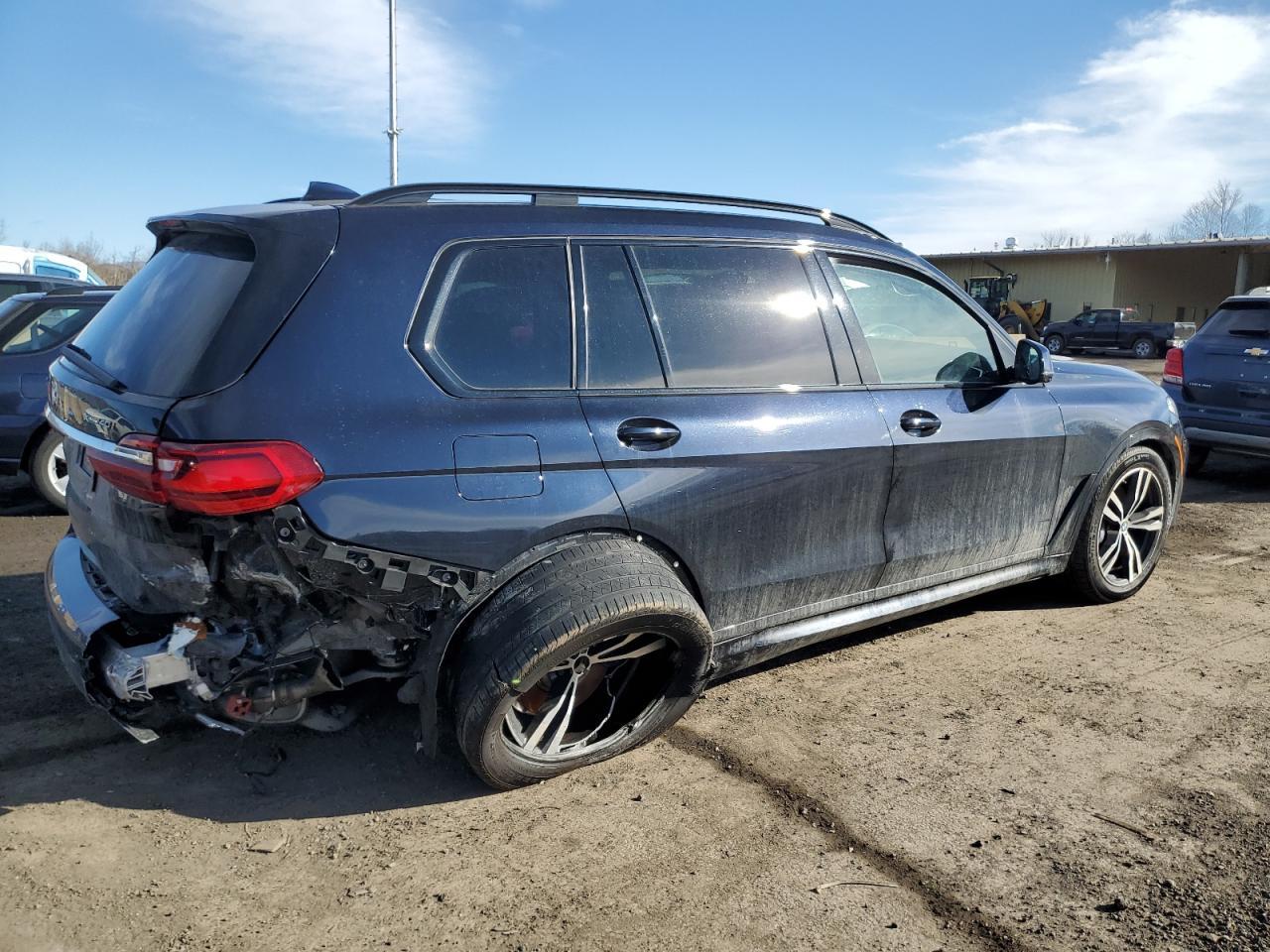 2022 BMW X7 XDRIVE4 - Фото 3