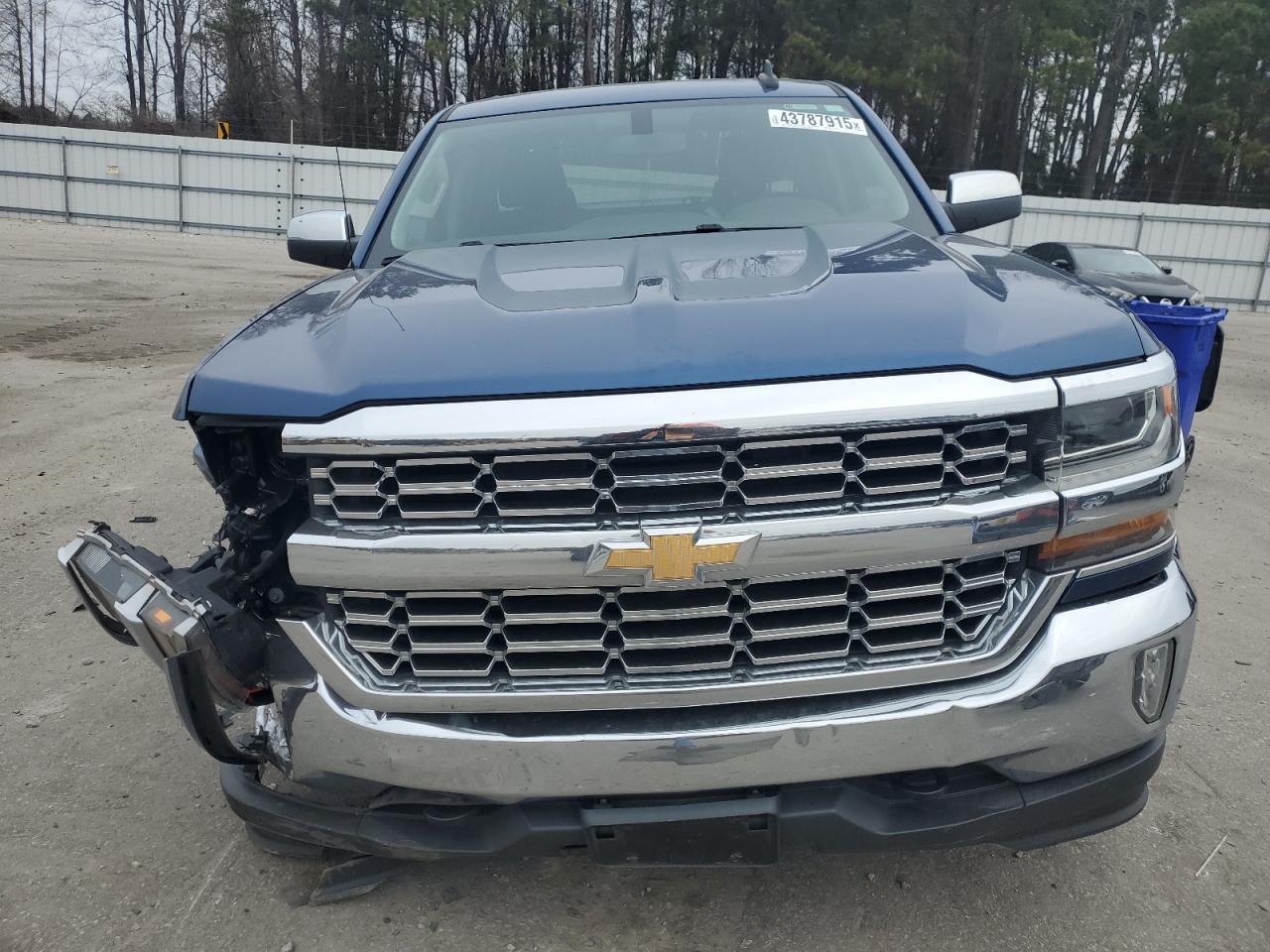 2017 CHEVROLET SILVERADO - Фото 5