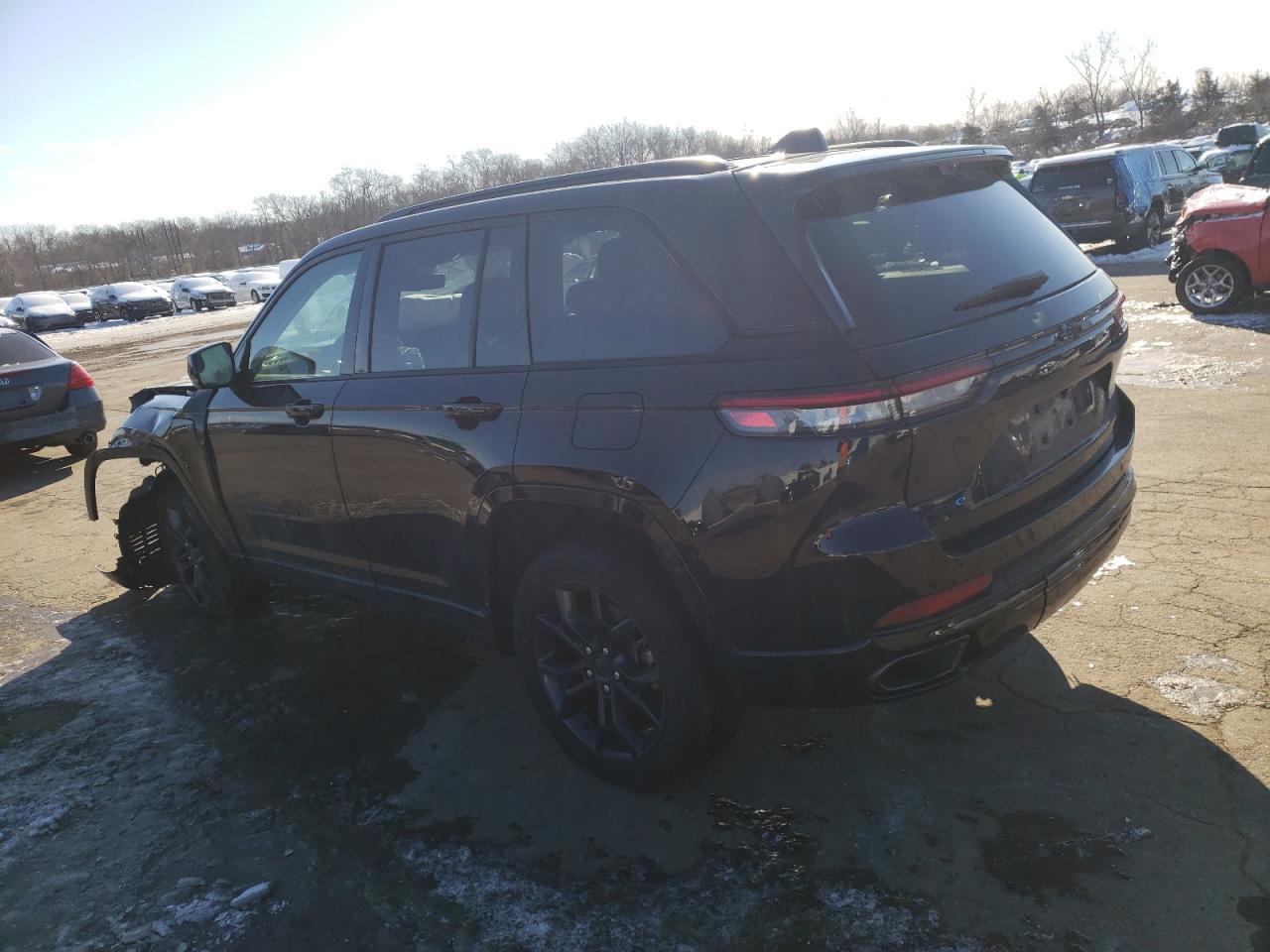 2024 JEEP GRAND CHER - Image 2