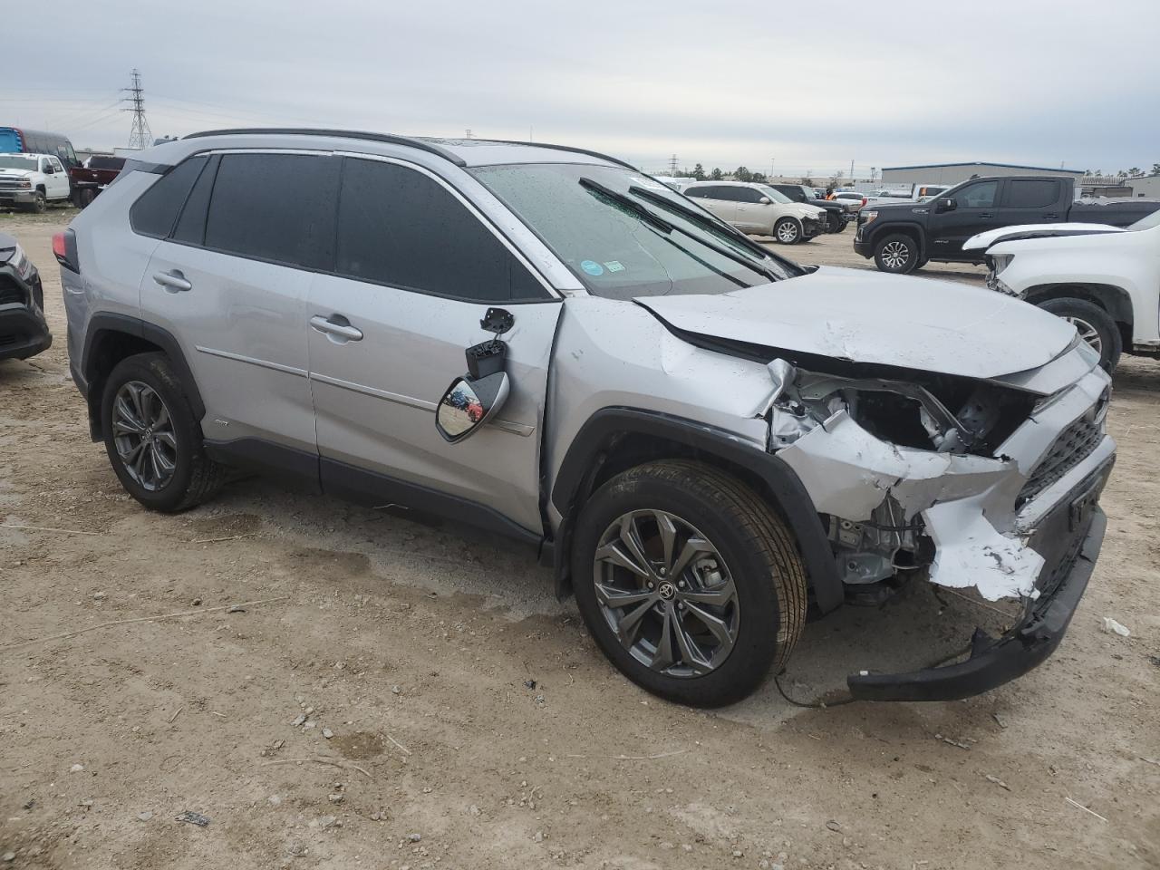 2024 TOYOTA RAV4 XLE P - Image 4