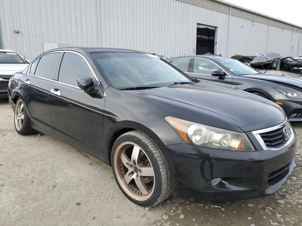 2010 HONDA ACCORD EXL - Image 4