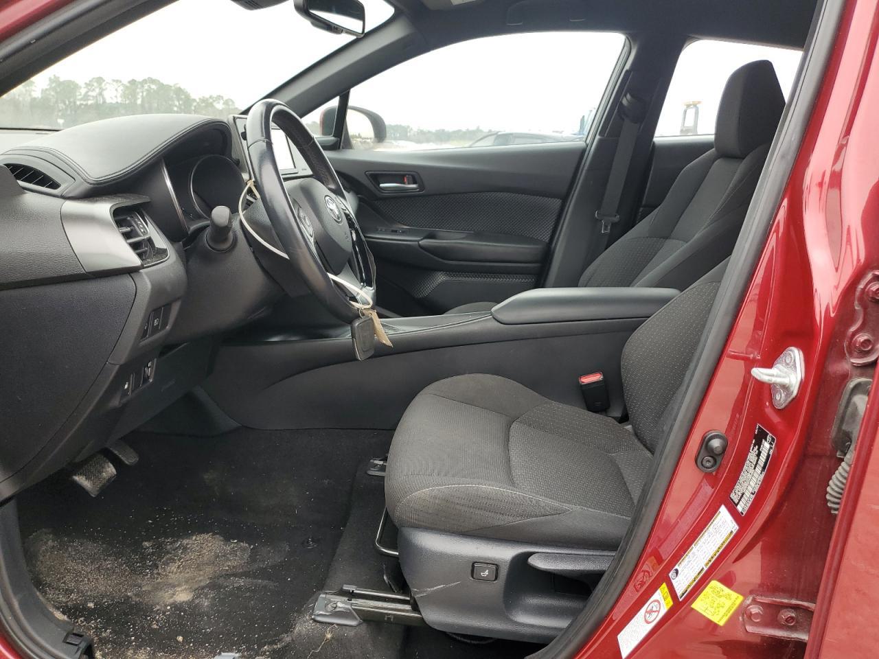 2018 TOYOTA C-HR XLE - Image 7