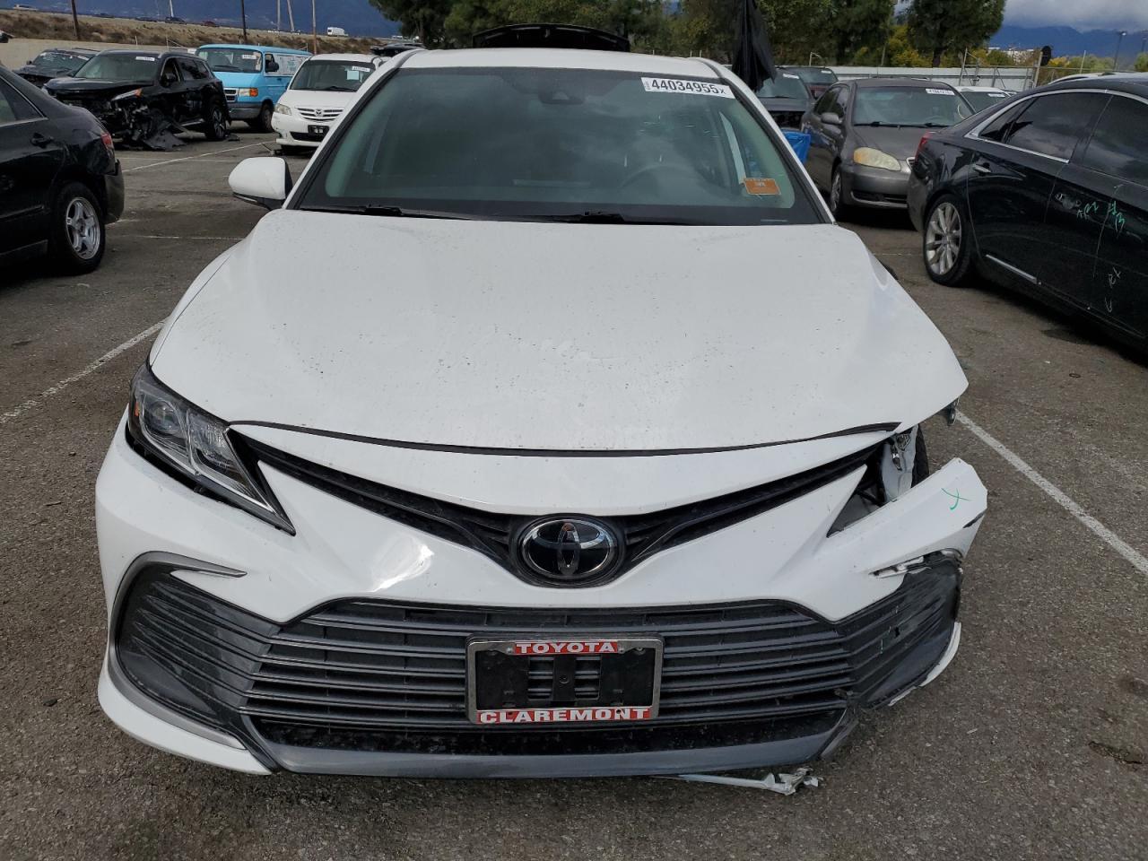 2023 TOYOTA CAMRY LE - Фото 5