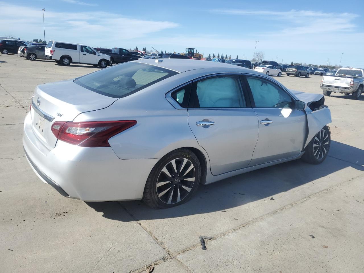 2018 NISSAN ALTIMA 2.5 - Фото 3