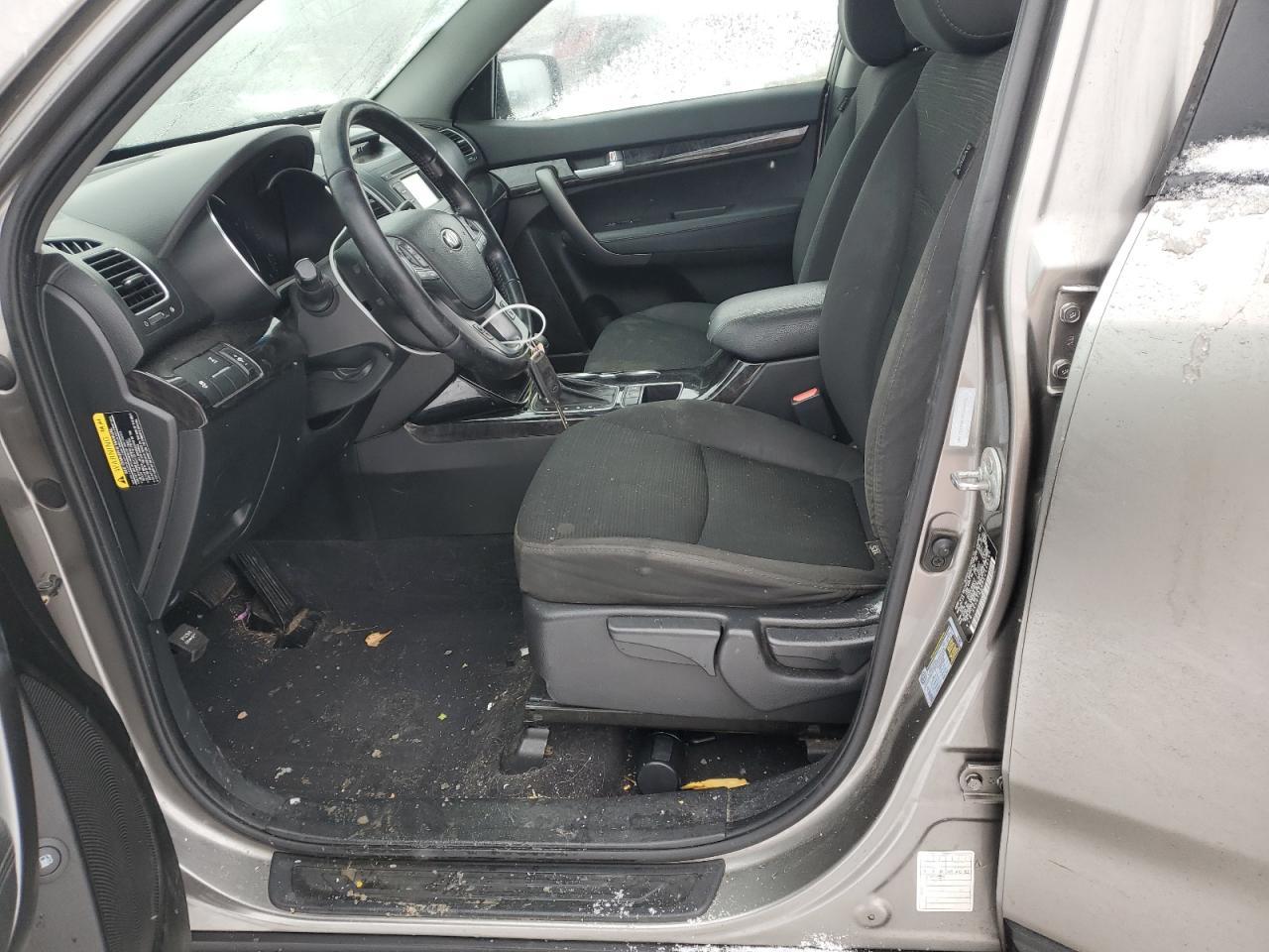 2014 KIA SORENTO LX - Фото 7