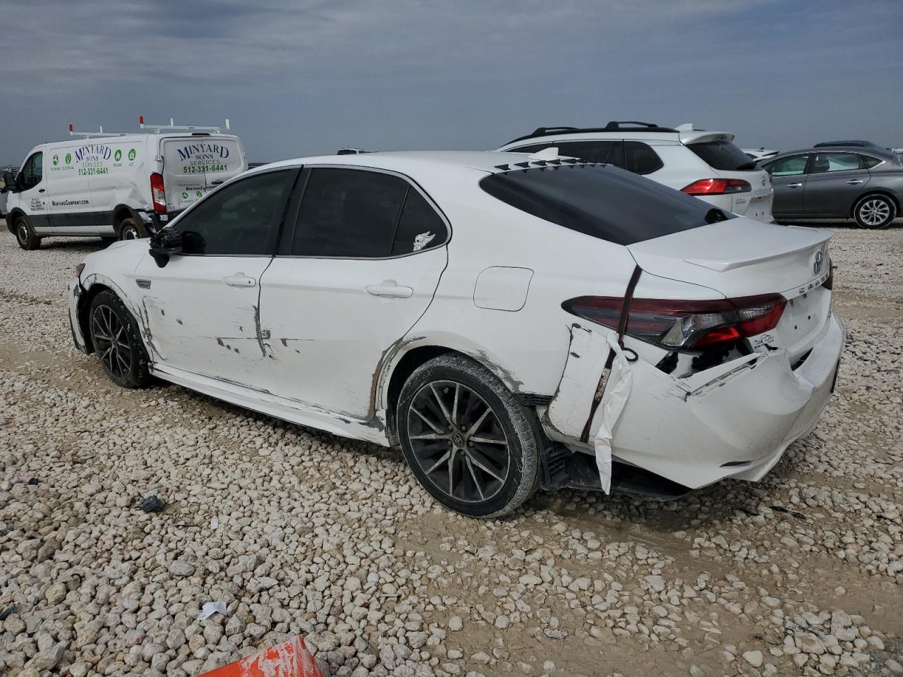 2021 TOYOTA CAMRY SE - Фото 2