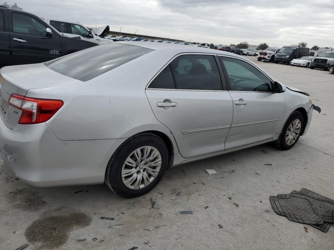 2013 TOYOTA CAMRY L - Image 3