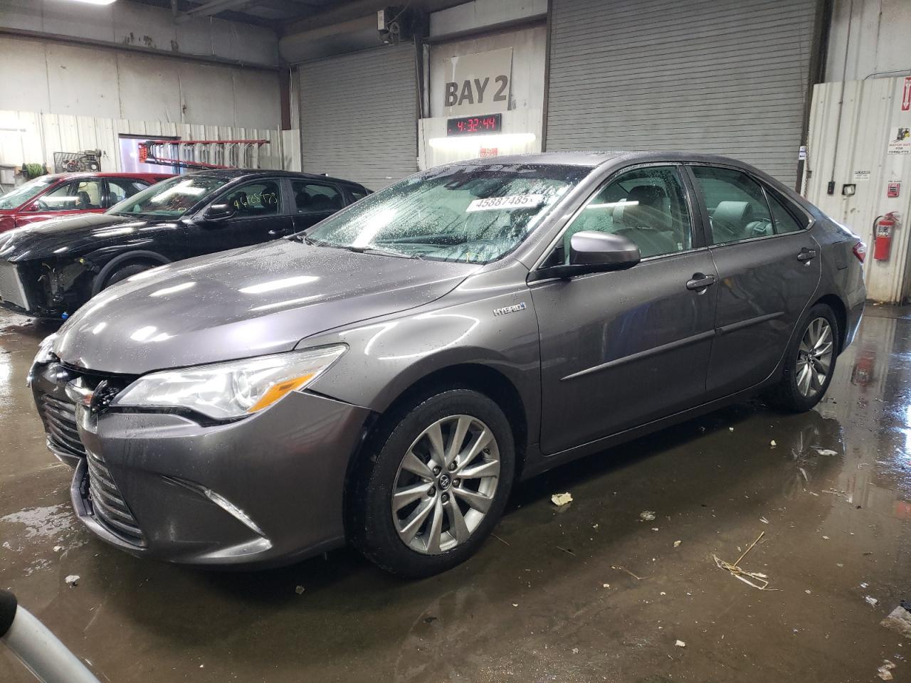 2017 TOYOTA CAMRY HYBR