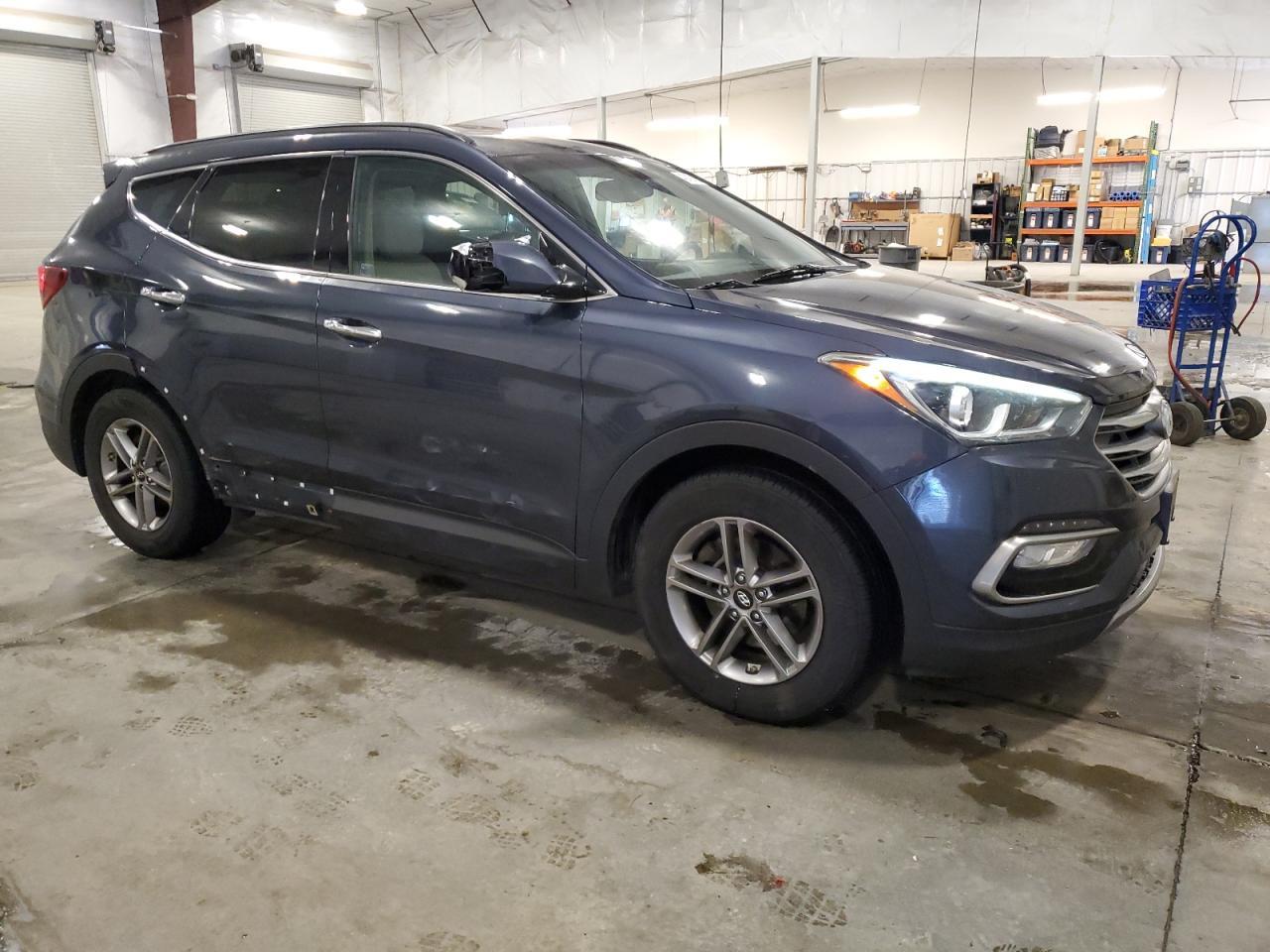 2017 HYUNDAI SANTA FE S - Image 4