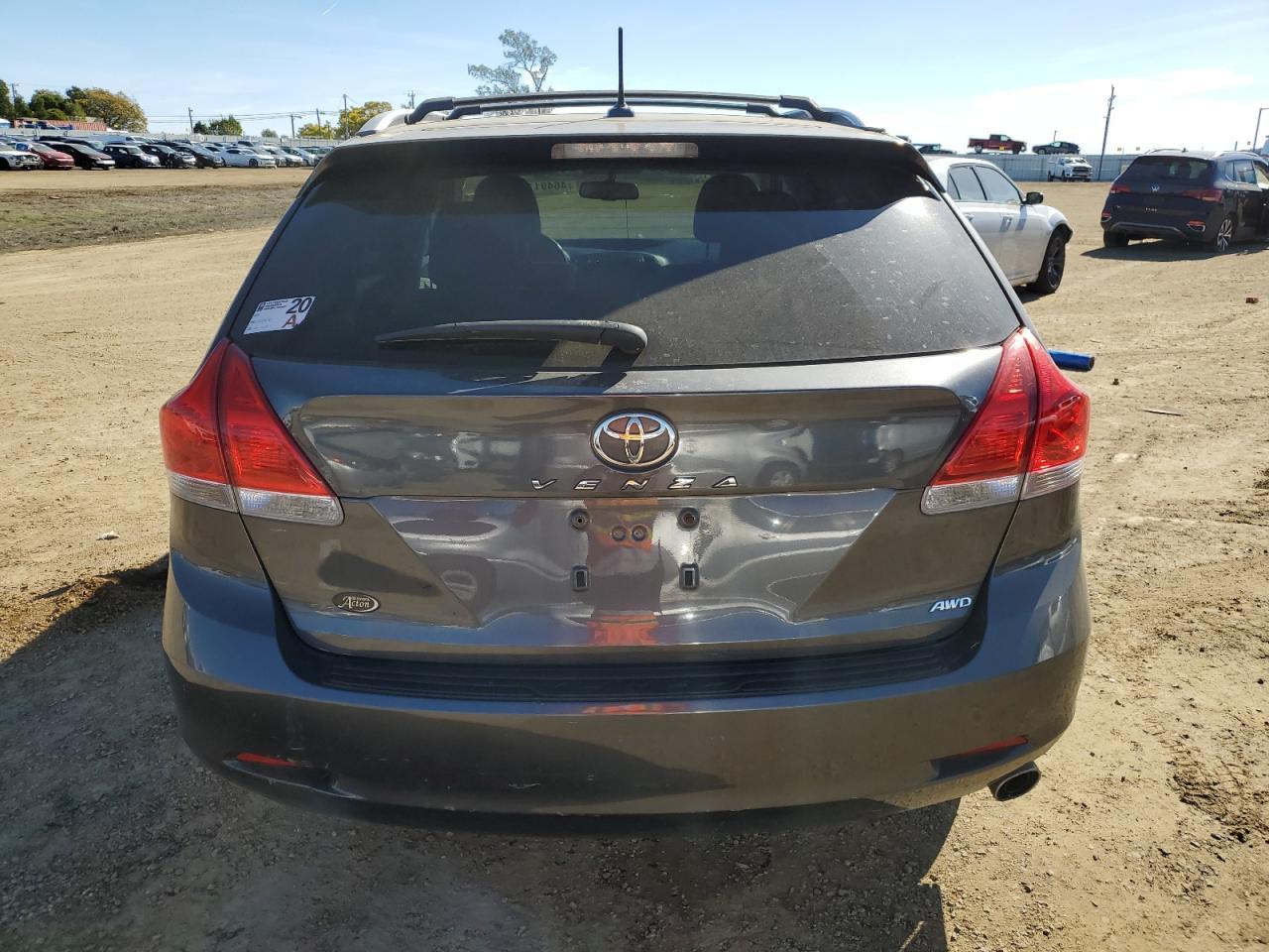2011 TOYOTA VENZA - Image 6