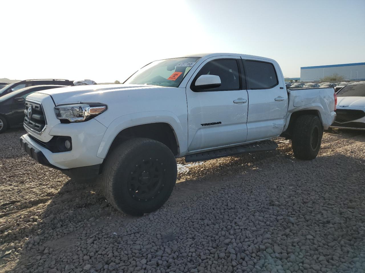 2017 TOYOTA TACOMA DOU