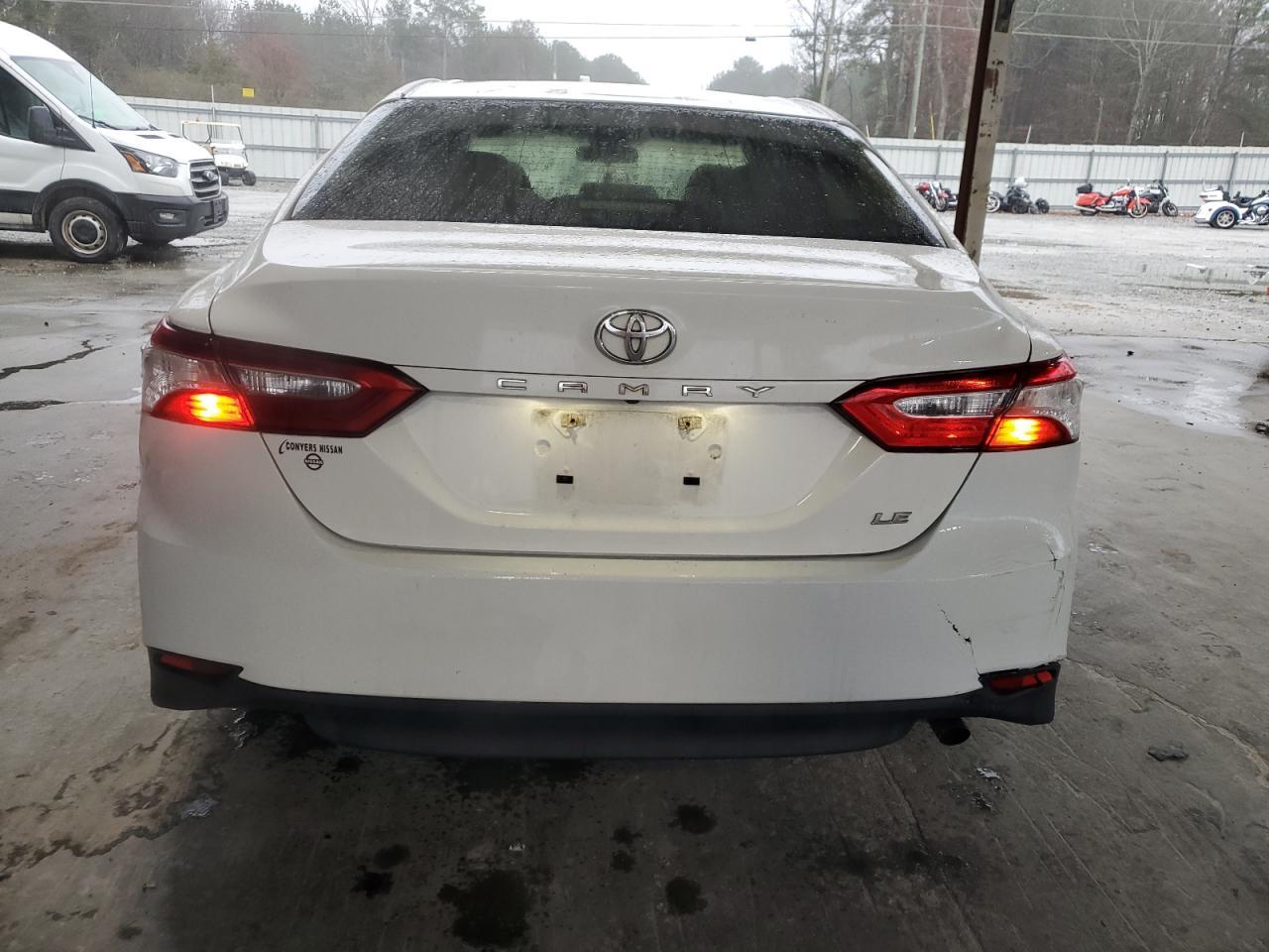 2018 TOYOTA CAMRY L - Фото 6