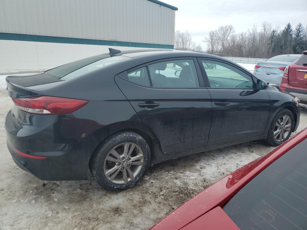 2018 HYUNDAI ELANTRA SE - Фото 3