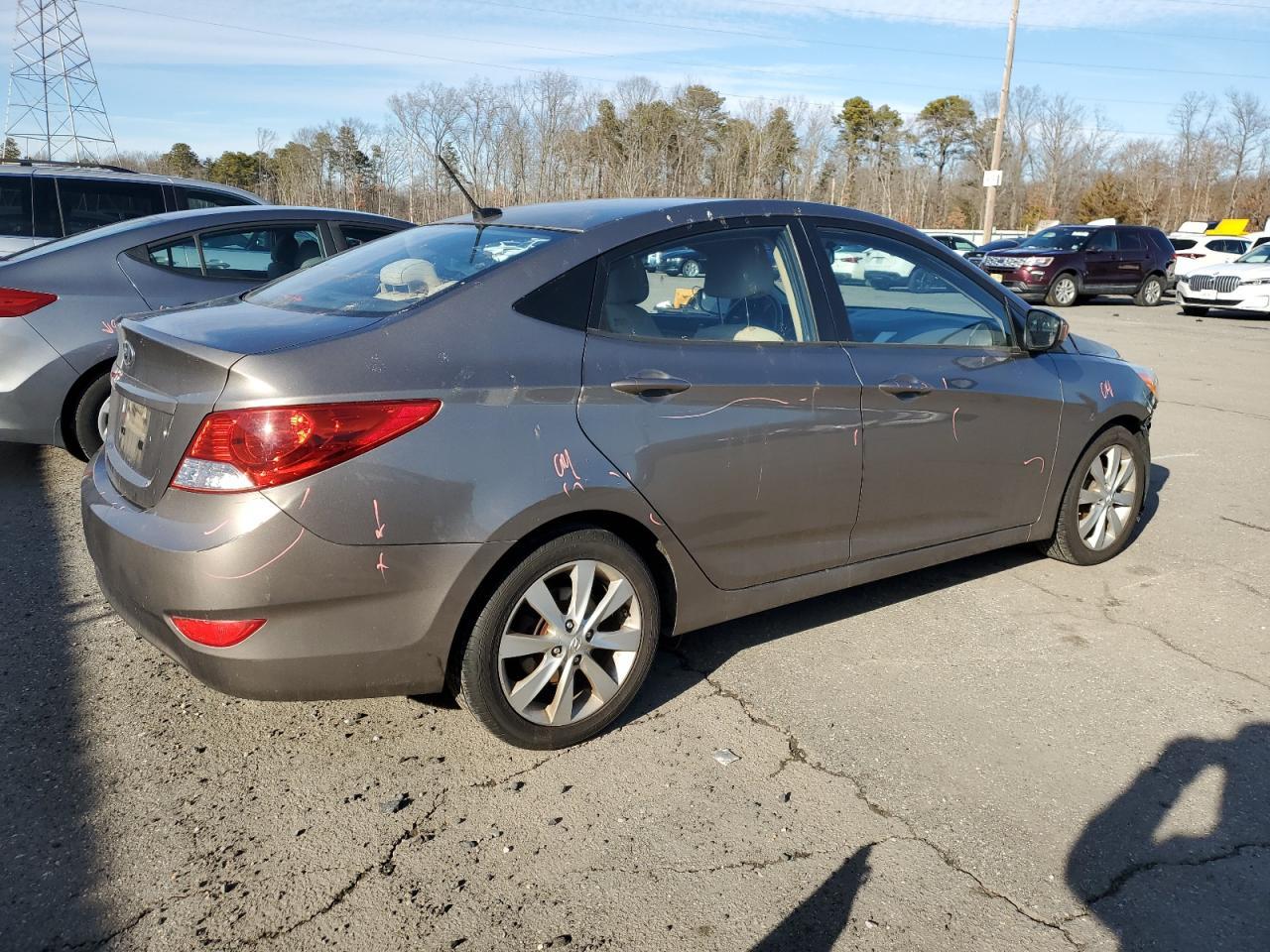 2014 HYUNDAI ACCENT GLS - Фото 3