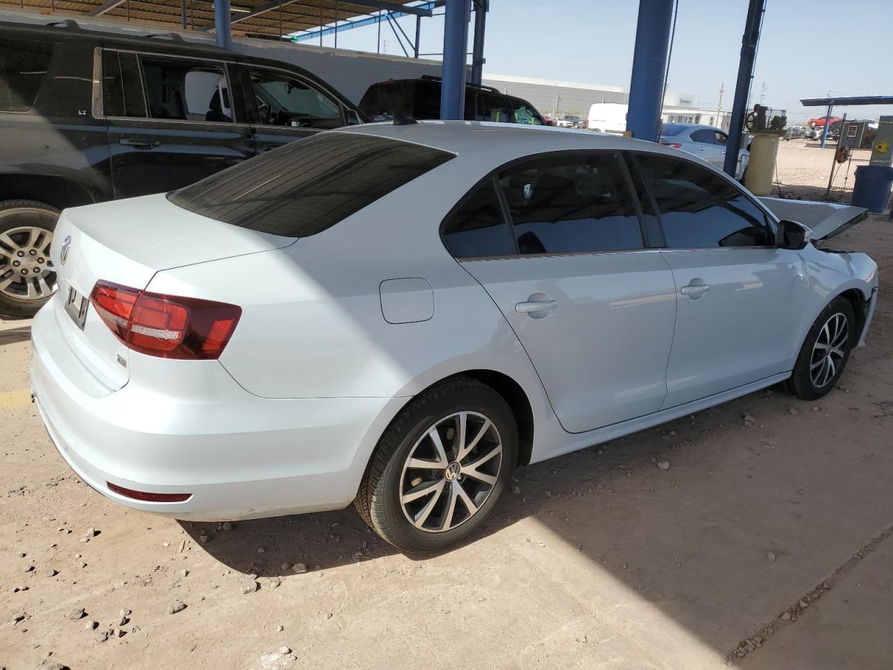 2017 VOLKSWAGEN JETTA SE - Image 3