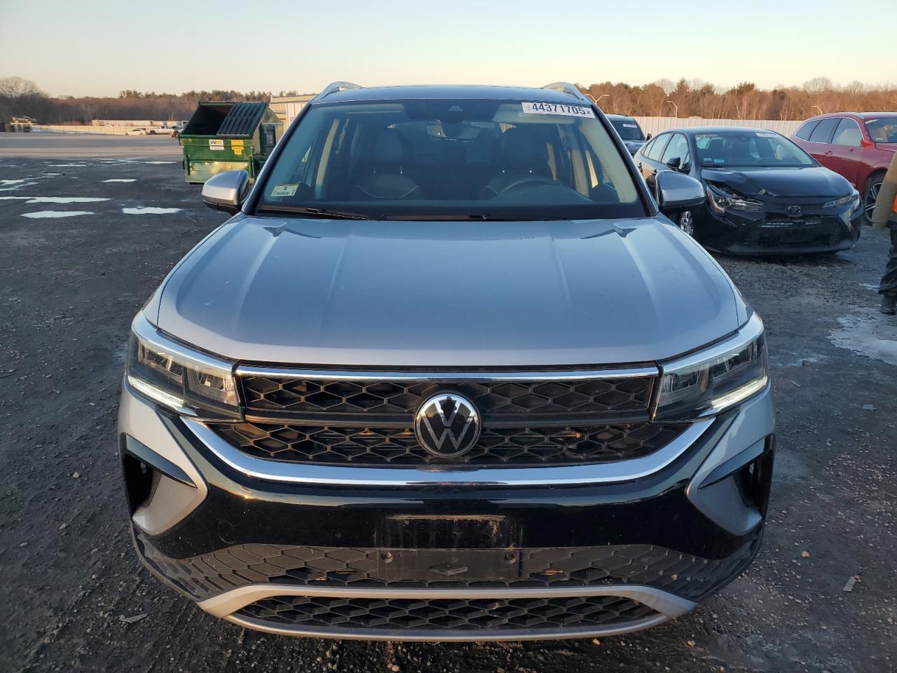 2023 VOLKSWAGEN TAOS SE - Image 5