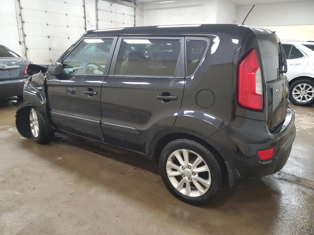 2013 KIA SOUL - Image 2