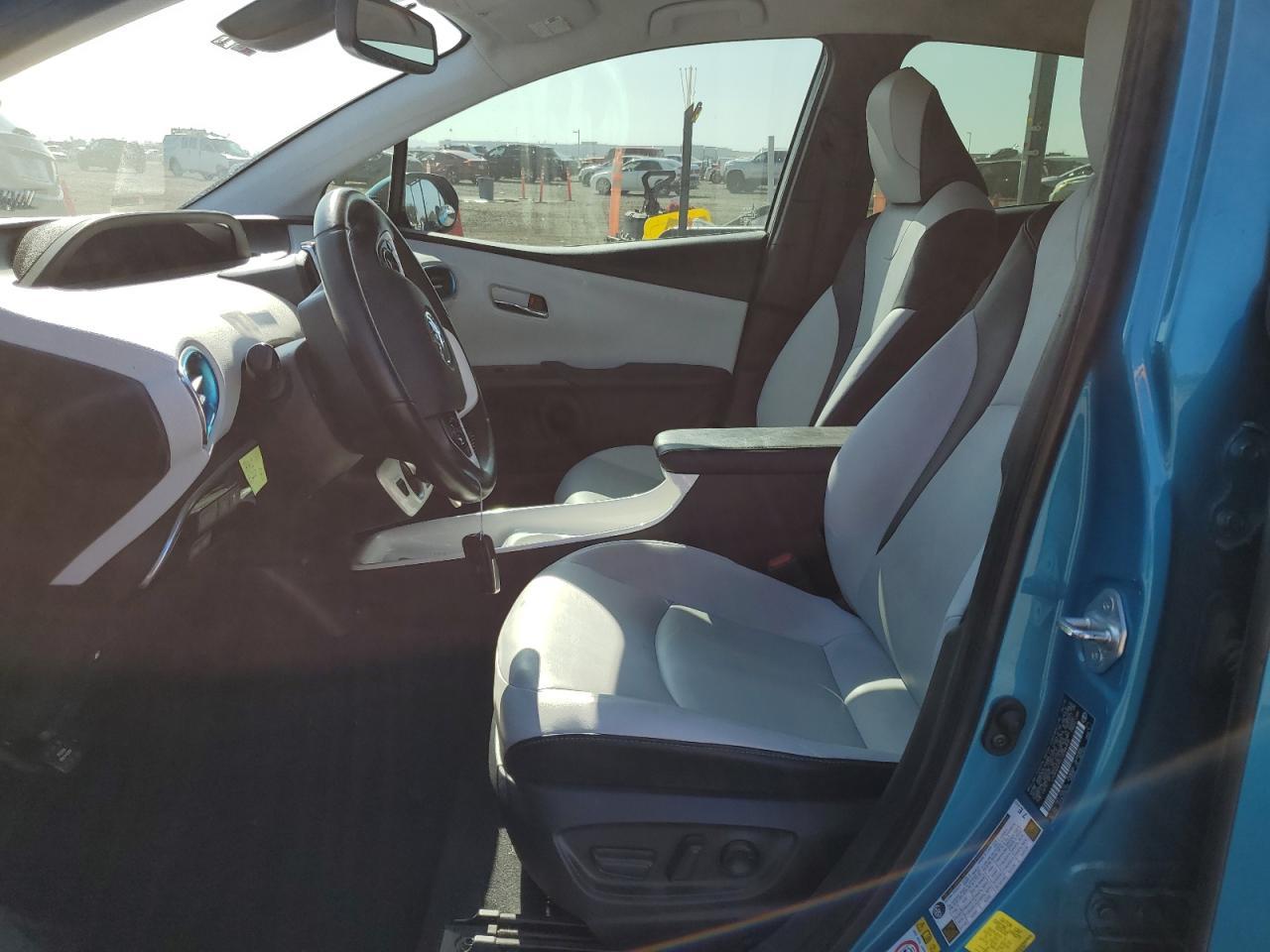 2018 TOYOTA PRIUS PRIM - Image 7