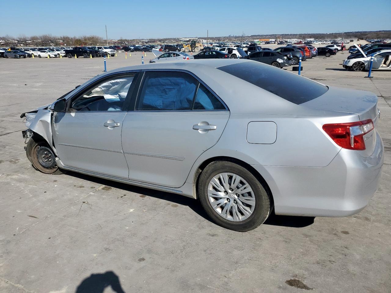 2014 TOYOTA CAMRY L - Image 2