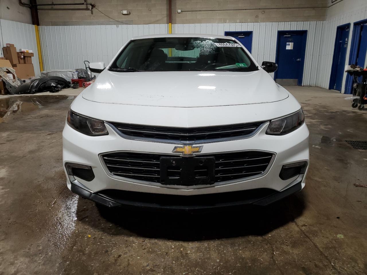 2017 CHEVROLET MALIBU LT - Image 5