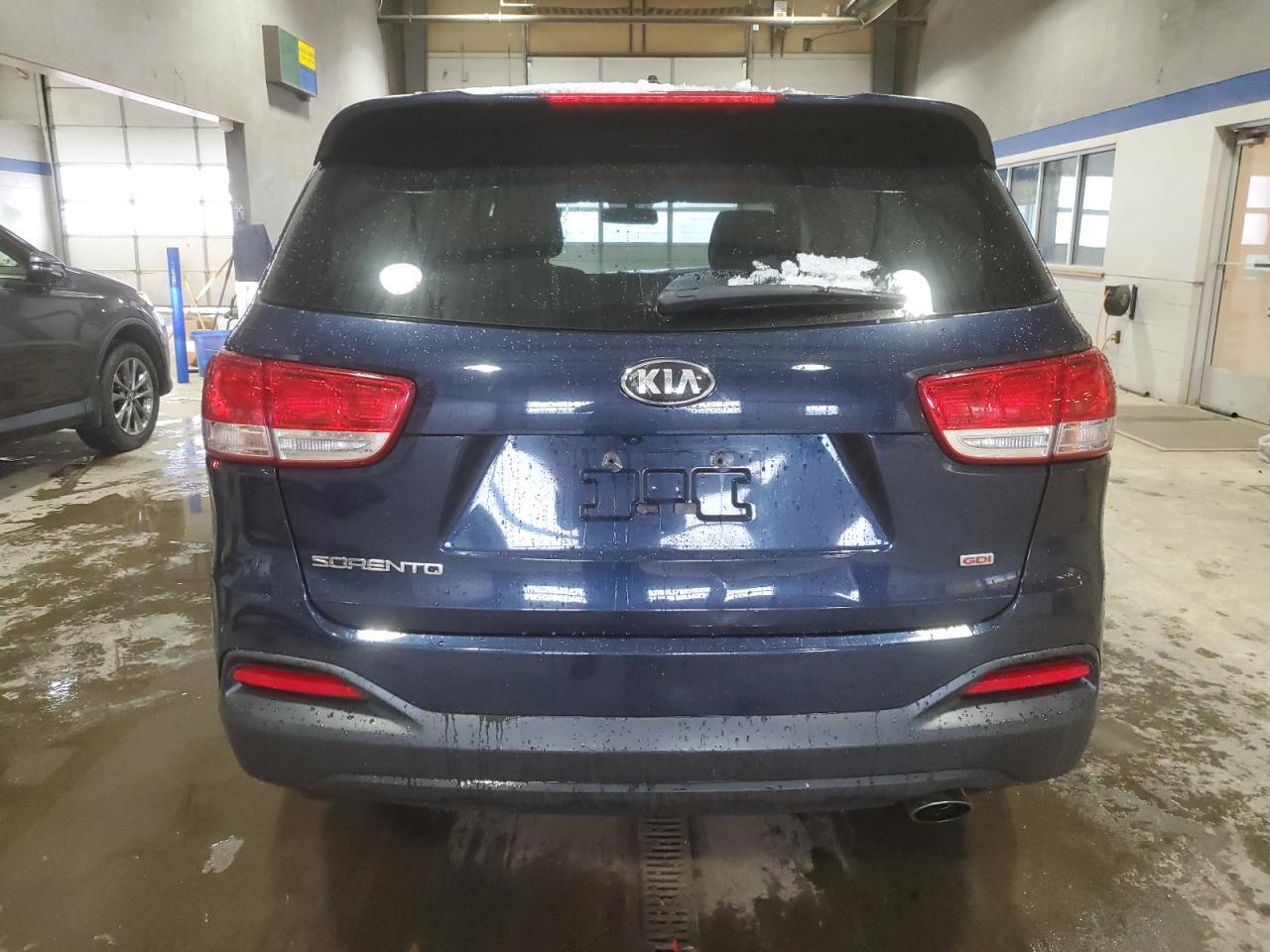 2016 KIA SORENTO LX - Image 6