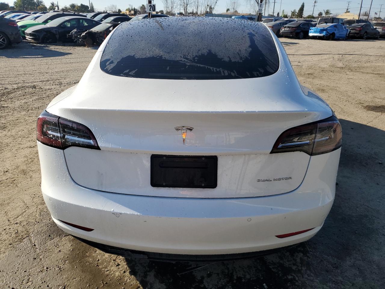 2022 TESLA MODEL 3 - Фото 6