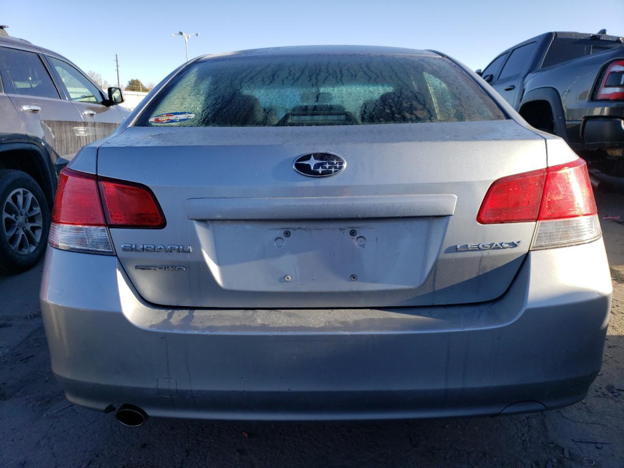 2012 SUBARU LEGACY 2.5 - Image 6