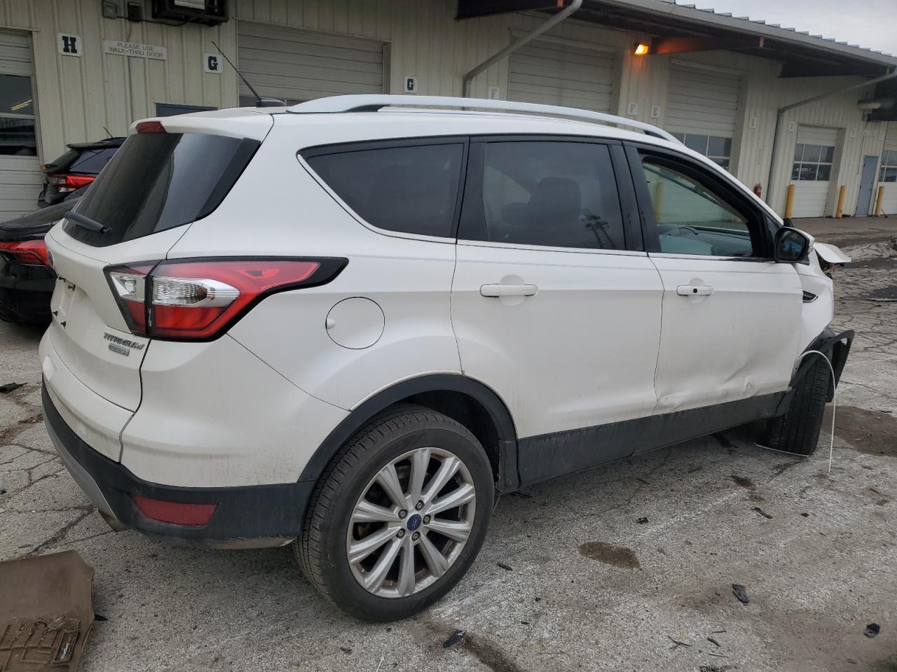 2017 FORD ESCAPE TIT - Image 3