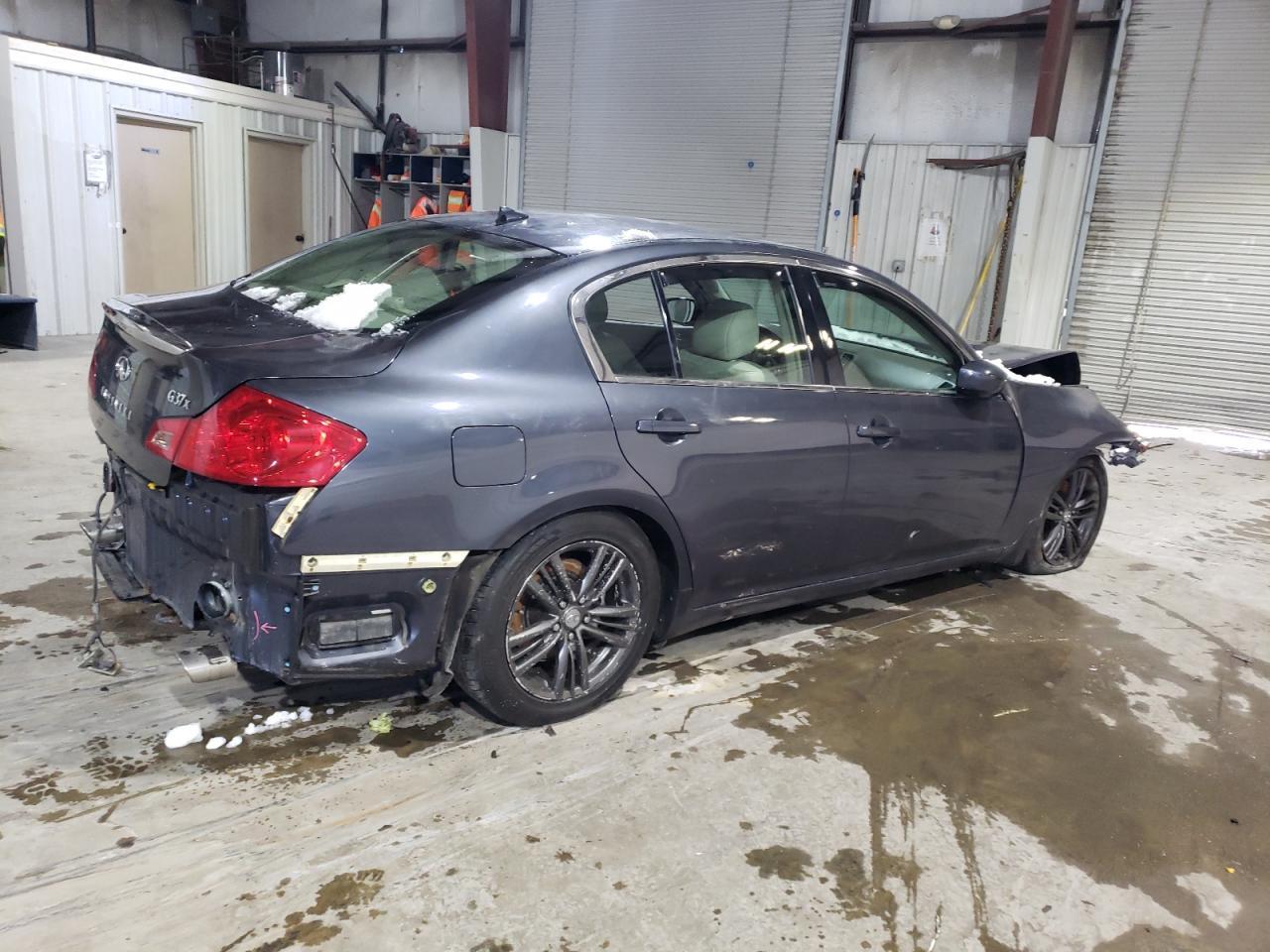 2012 INFINITI G37 - Image 3