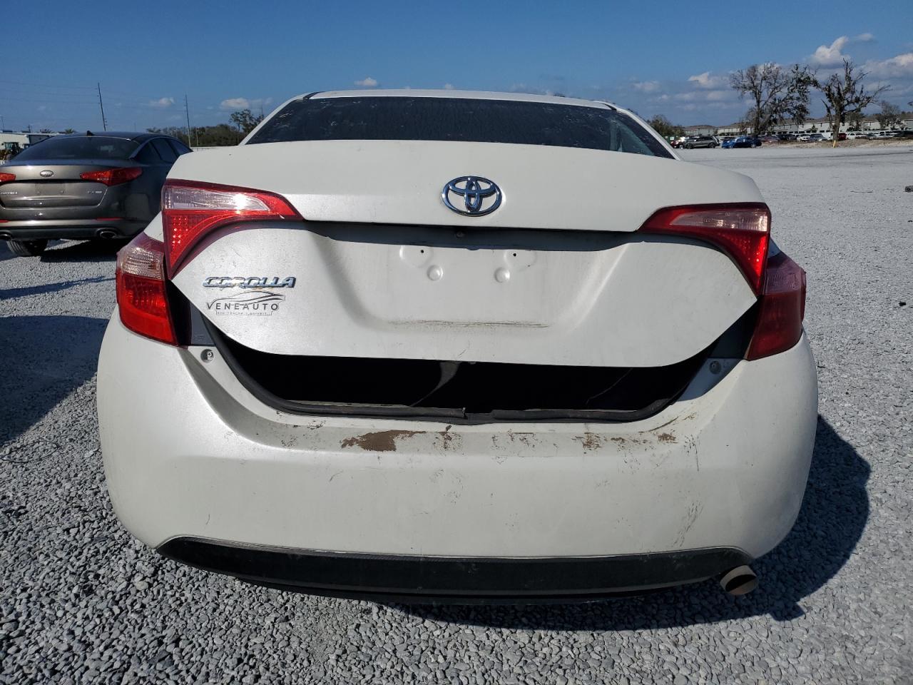 2018 TOYOTA COROLLA L - Фото 6