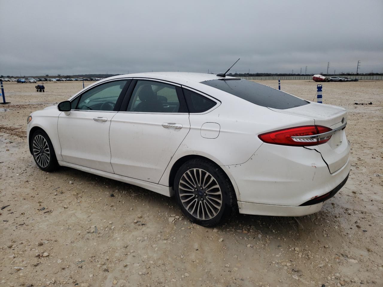 2017 FORD FUSION SE - Image 2