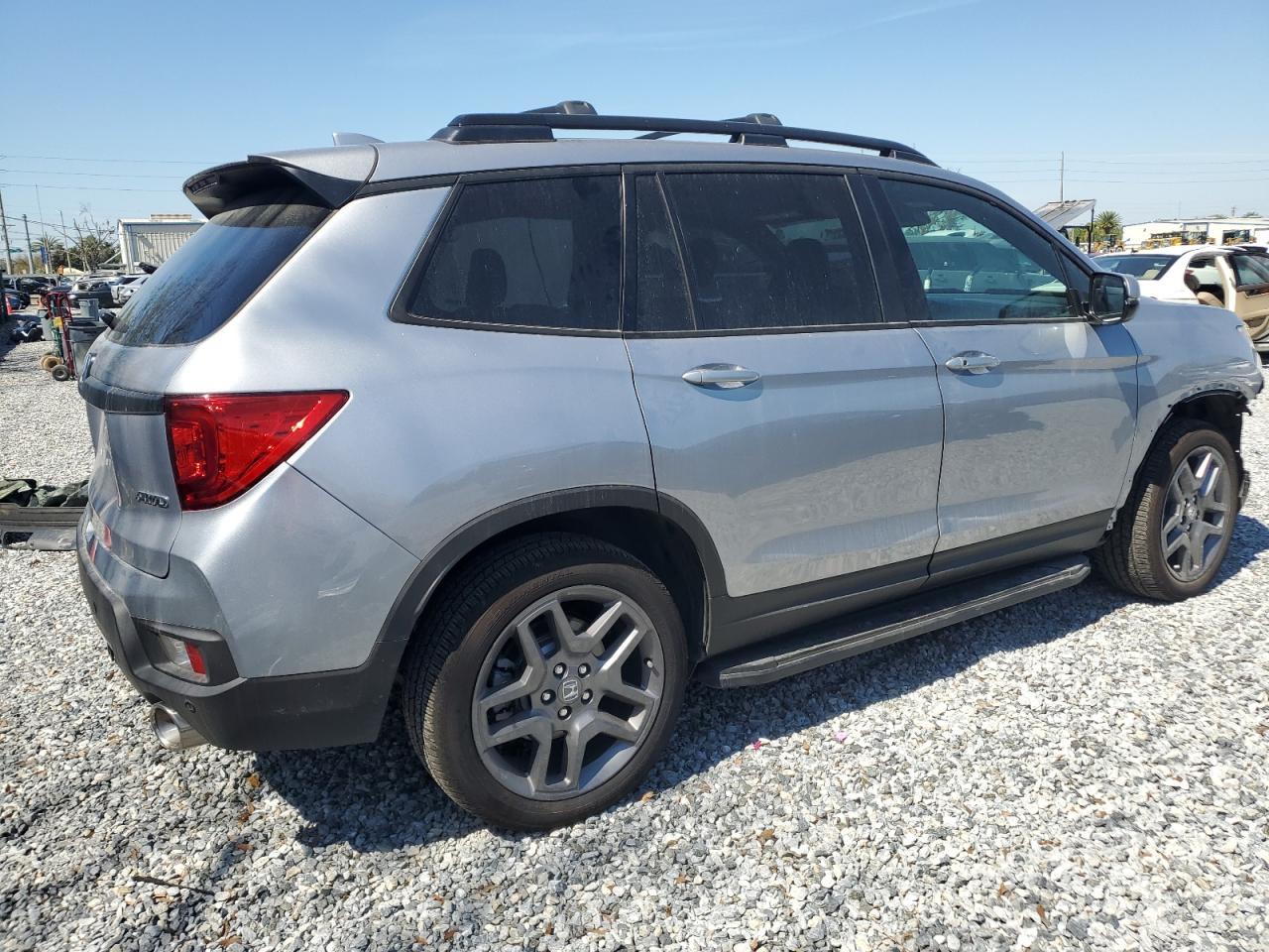 2023 HONDA PASSPORT E - Image 3