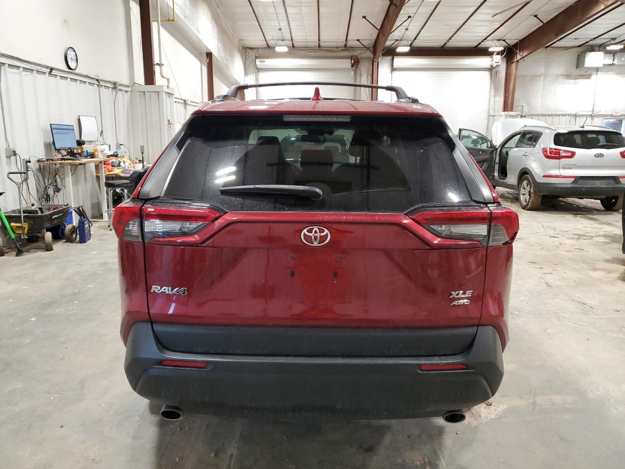 2019 TOYOTA RAV4 XLE P - Image 6