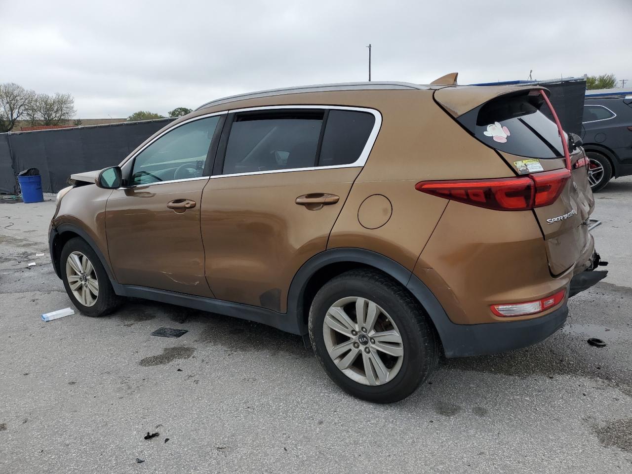 2017 KIA SPORTAGE L - Image 2