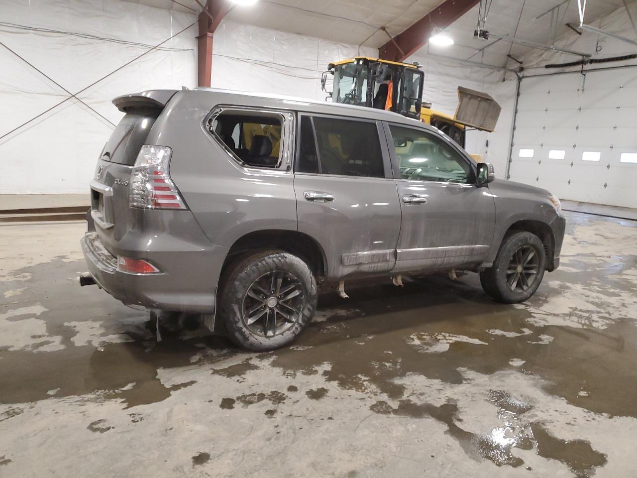 2014 LEXUS GX 460 - Image 3