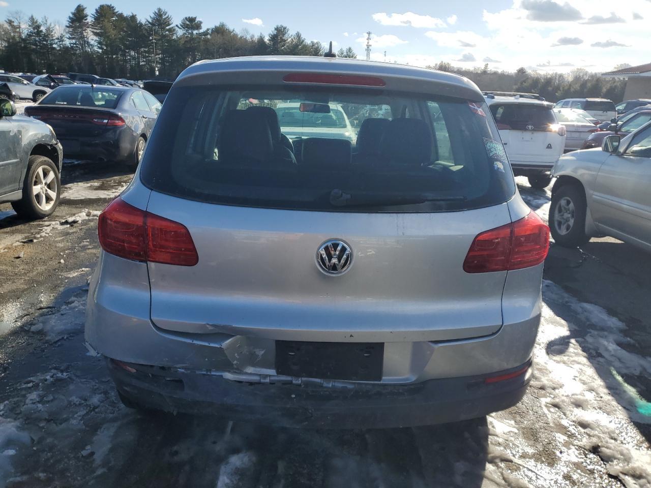 2014 VOLKSWAGEN TIGUAN S - Фото 6