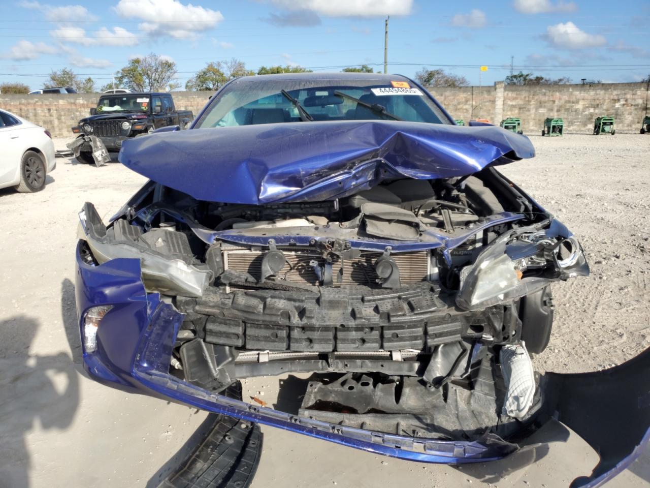 2016 TOYOTA CAMRY LE - Фото 5