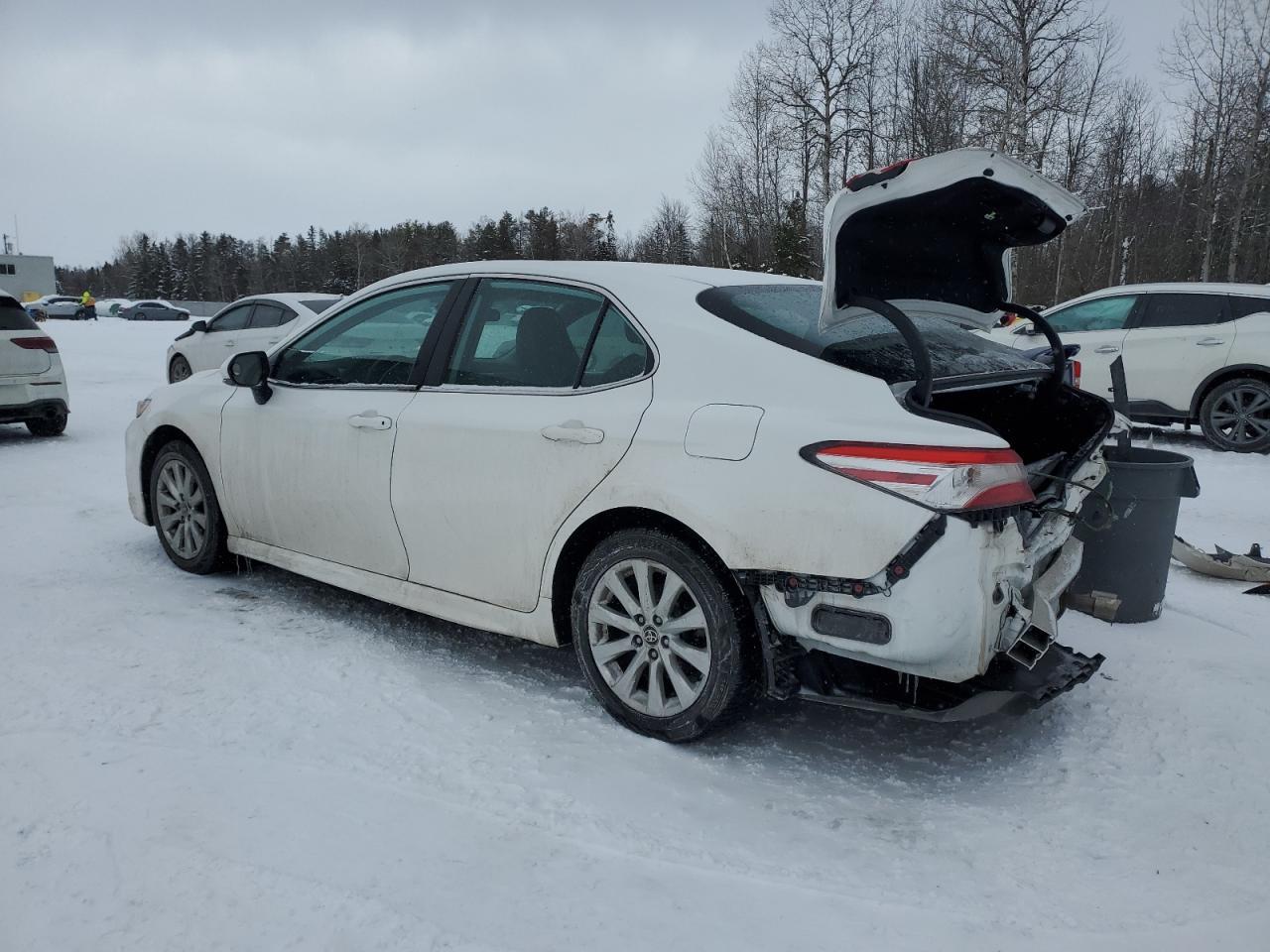 2020 TOYOTA CAMRY SE - Фото 2