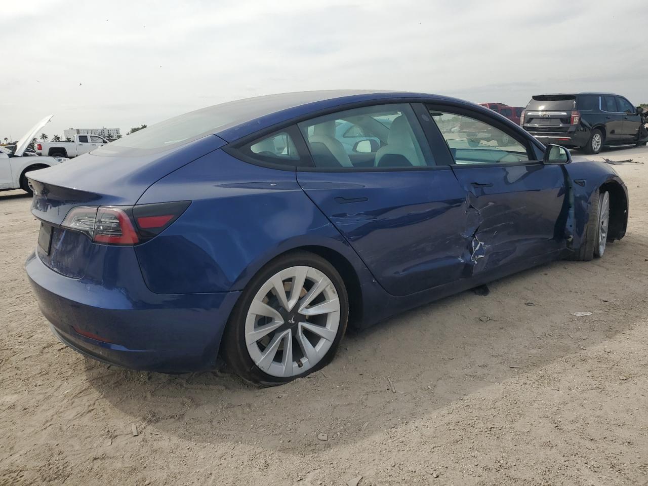 2021 TESLA MODEL 3 - Image 3
